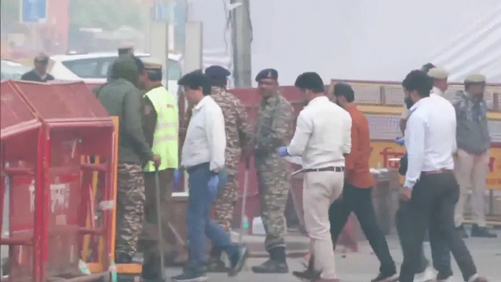 मौके पर पहुंची FSL टीम