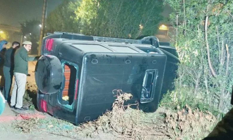 Speeding Mercedes hits 3 people near South Delhi Mall