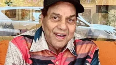 जो हो रहा है उसे माफ़ नहीं किया जा सकता’ — धर्मेंद्र की झूठी खबरों पर फूटा हेमा मालिनी का गुस्सा, अस्पताल में इलाज जारी