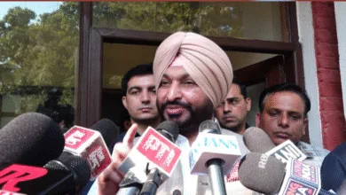 ‘दिल्ली ब्लास्ट के पीछे पाकिस्तान’: रवनीत बिट्टू का बड़ा बयान, बोले – यूनिवर्सिटी में माहौल खराब करने पहुंचे बाहरी लोग