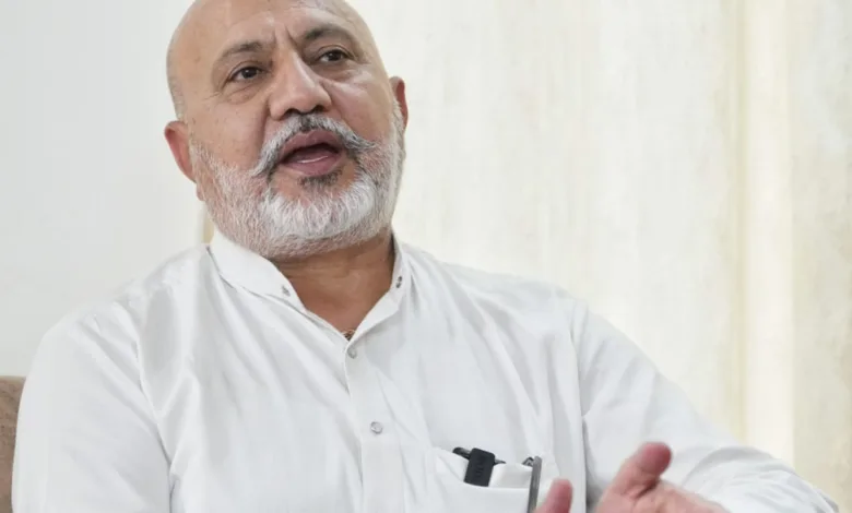 Punjab News : पंचायत समिति और जिला परिषद चुनाव;बटाला में शराब-सूट बांटते पकड़ी गई कांग्रेस, AAP का तीखा हमला