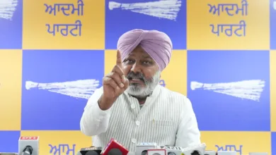 AAP SLAMS CONGRESS AND BJP OVER CORRUPTION ALLEGATIONS