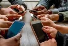 mobile-addiction-2025-brain-depression-anxiety